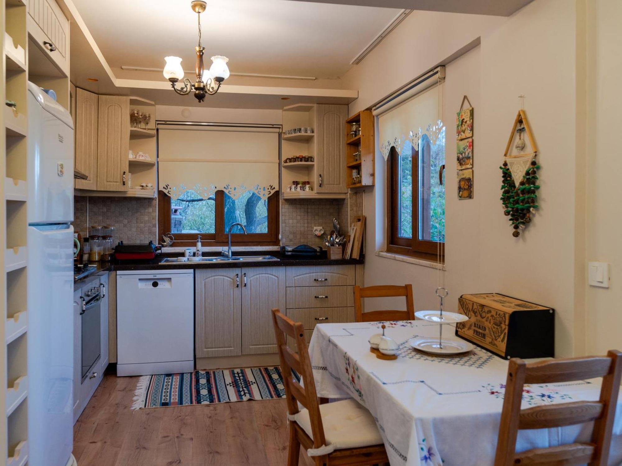 Villa Almond